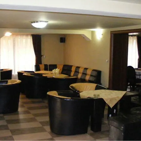 Pensiunea Mirela Pestera Ursilor Hostel Kiskoh
